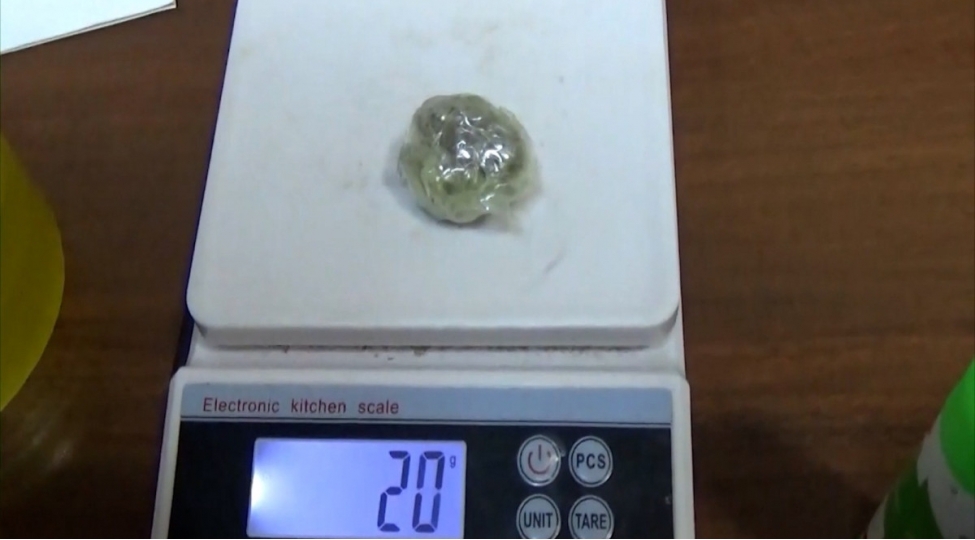 yasamalda-pati-satan-ana-ve-qizi-tutulub-video