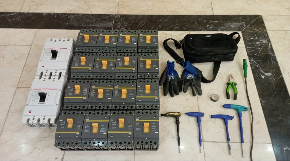 zerdabda-transformatorlardan-ogurluq-edenler-saxlaniliblar-video