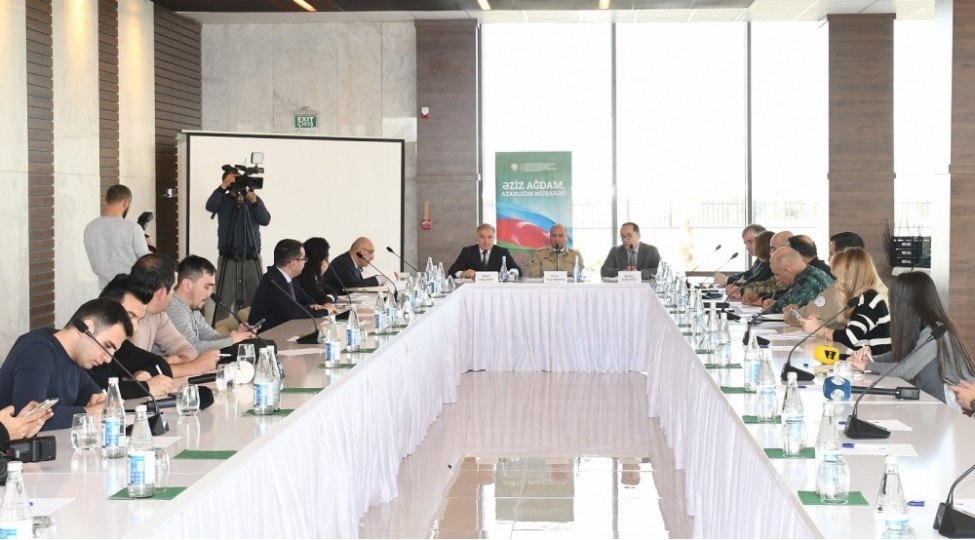 agdamda-minalardan-ve-partlamamish-herbi-sursatlardan-temizleme-uzre-ishchi-qrupun-iclasi-kechirilib-foto