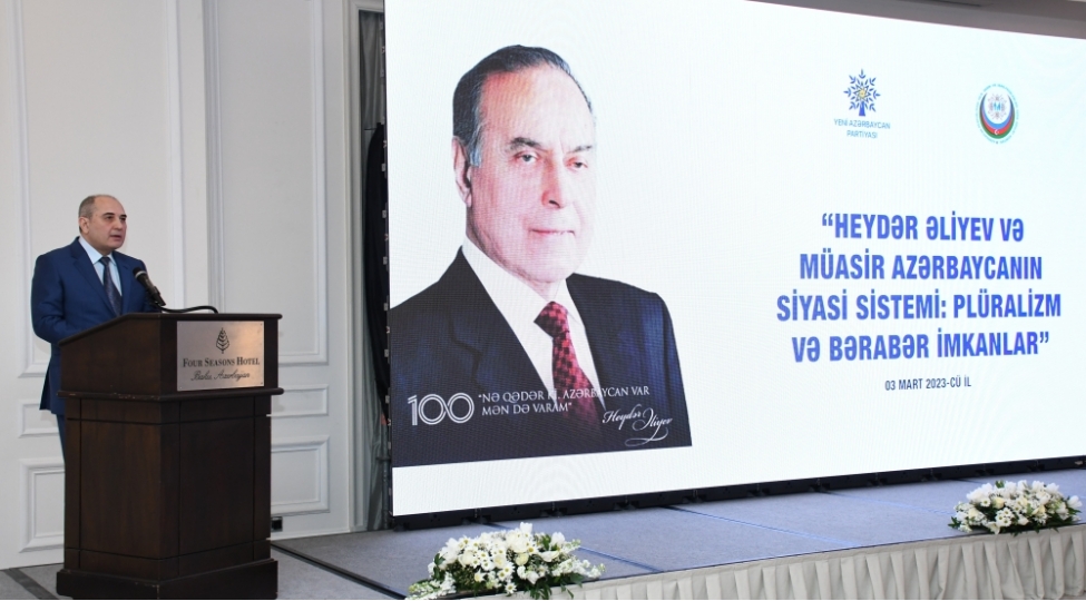 heyder-eliyev-ve-muasir-azerbaycanin-siyasi-sistemi-pluralizm-ve-beraber-imkanlar-movzusunda-konfrans-kechirilib-foto