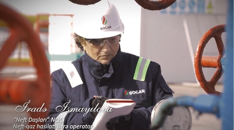 socar-qadinlari-tebrik-edib-video