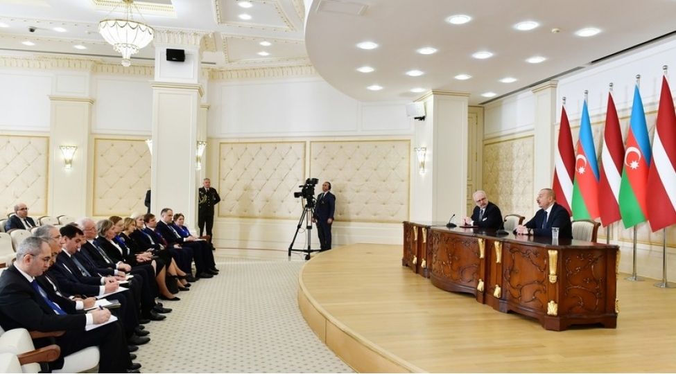 azerbaycan-ve-latviya-prezidentleri-metbuata-beyanatlarla-chixish-edibler-yenilenib