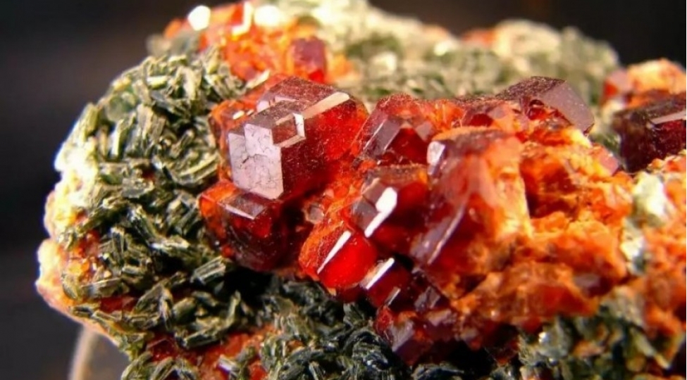 heyatimizi-bezeyen-minerallar