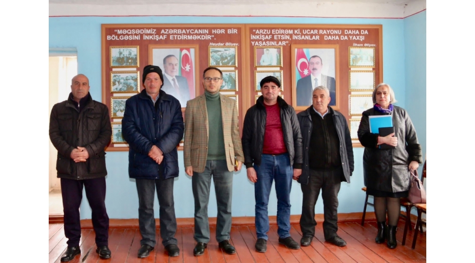deputat-sechicileri-ile-gorushub-foto