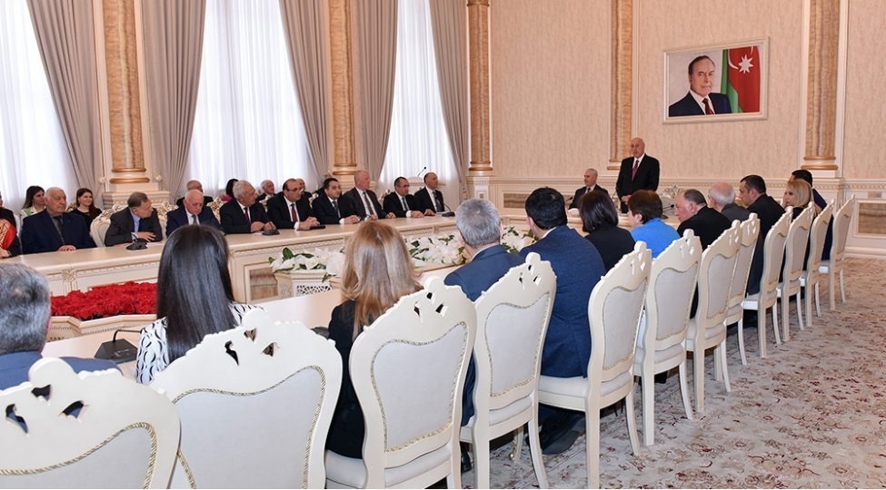 sumqayitda-muasir-azerbaycanin-memari-ve-qurucusu-movzusunda-konfrans-kechirib-foto