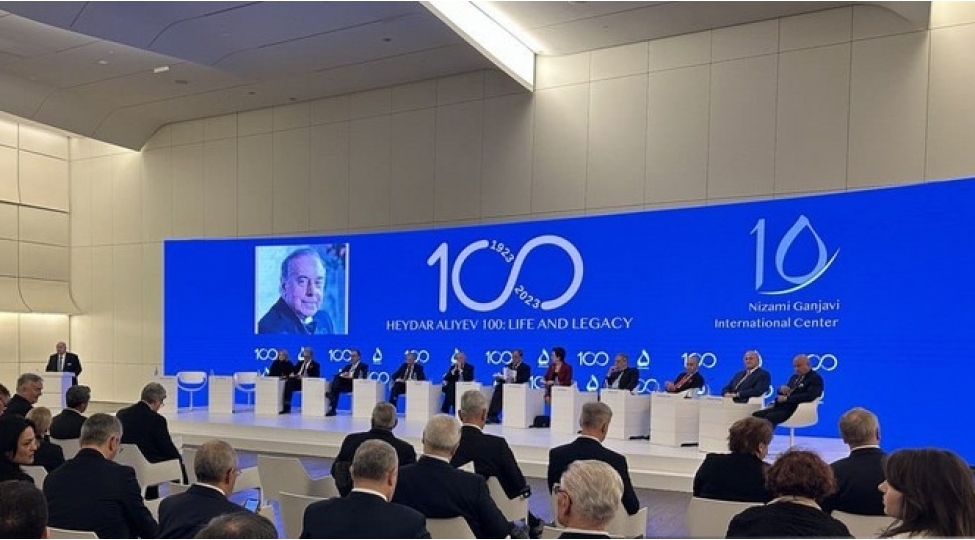 heyder-eliyev-azerbaycani-dunya-olkeleri-icherisinde-tanidib