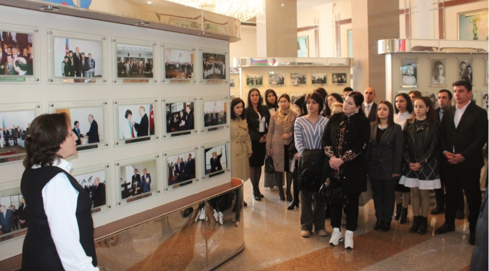 qebelede-genc-partiya-feallari-heyder-eliyev-merkezini-ziyaret-edibler-foto
