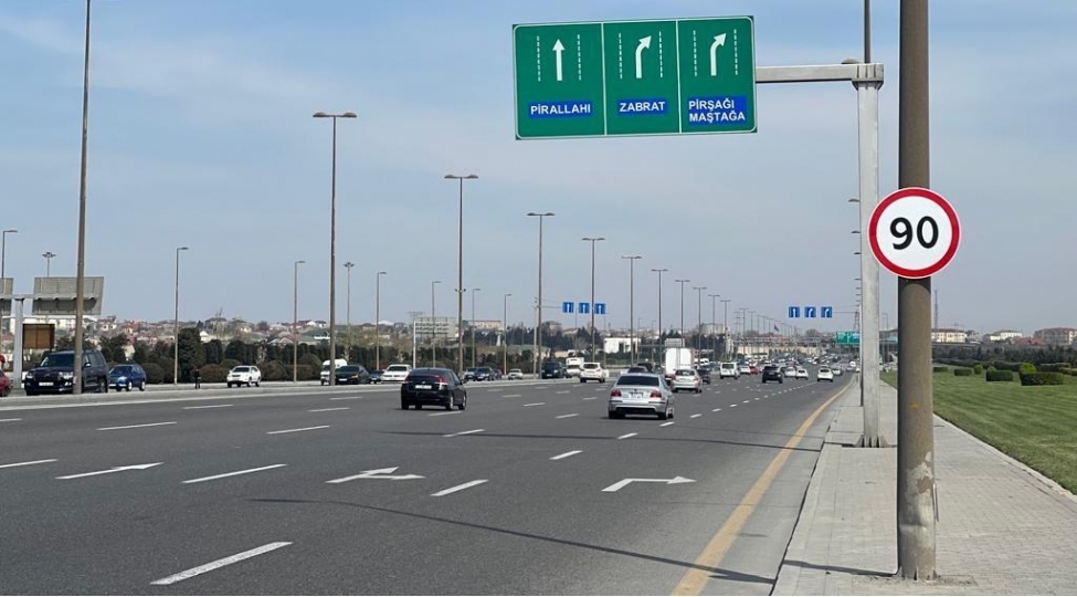 bakida-suret-hedleri-endirilecek-14-yolda-yol-nishanlarinin-qurashdirilmasina-bashlanilib