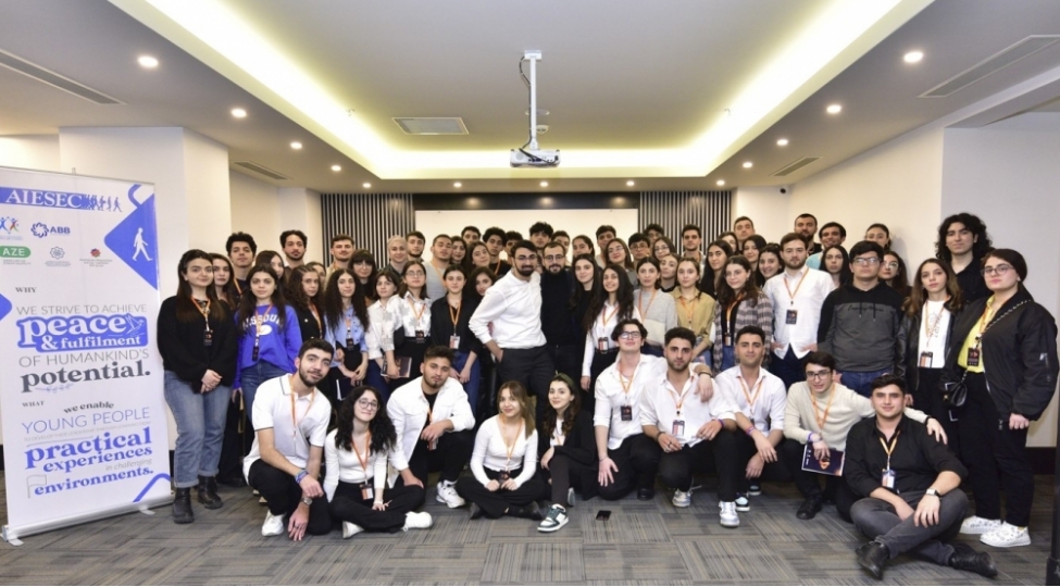 aiesec-ile-inkishaf-et-layihesi-cherchivesinde-karyera-yukselishi-tedbiri-kechirilib-foto