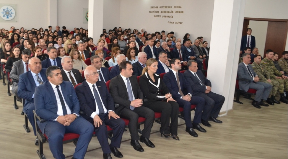 nizami-rayonunda-heyder-eliyev-ve-azerbaycanchiliq-mefkuresi-movzusunda-konfrans-kechirilib-foto