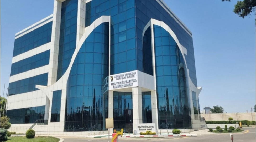 avtomobili-tehlukesiz-idare-etmeyin-qaydalari-barede-charx-hazirlanib-video