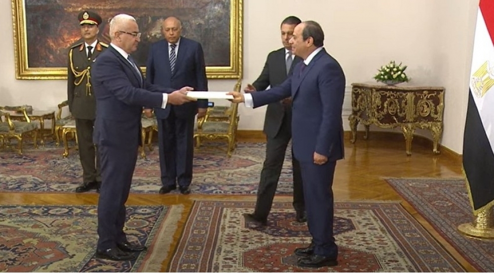 azerbaycan-sefiri-etimadnamesini-misir-prezidentine-teqdim-edib
