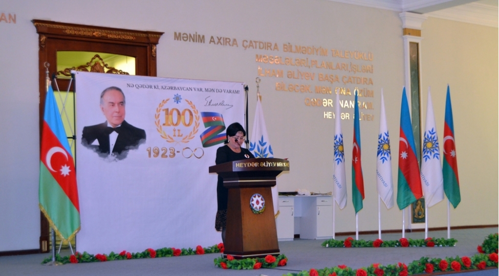 heyder-eliyev-yeni-azerbaycanin-parlaq-geleceyini-yaradib-foto