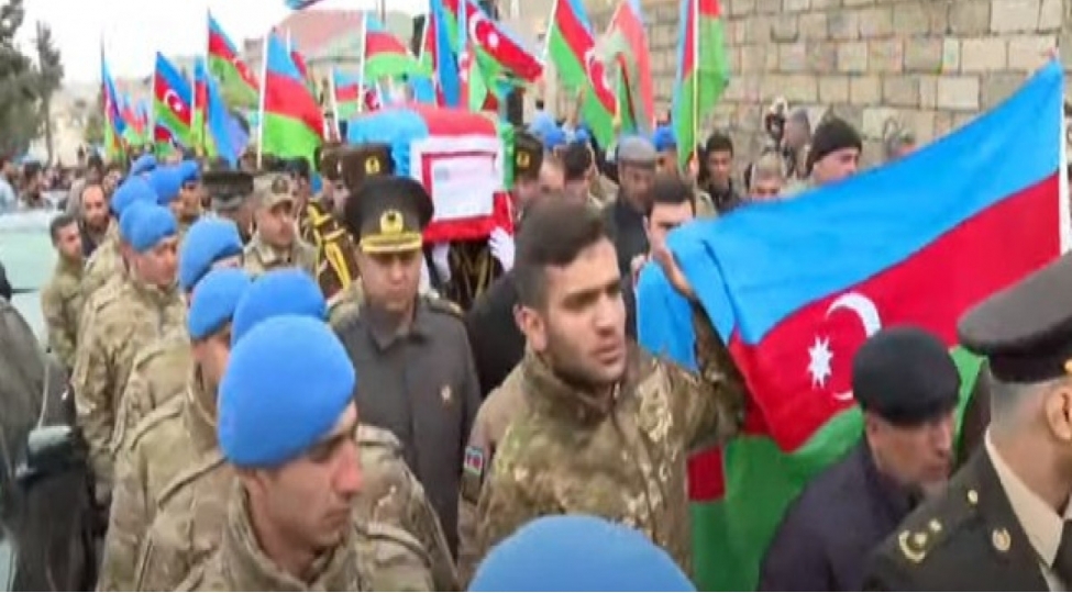 azerbaycan-ordusunun-lachinda-shehid-olan-herbchisi-vidadi-zalovla-vida-merasimi-kechirilir