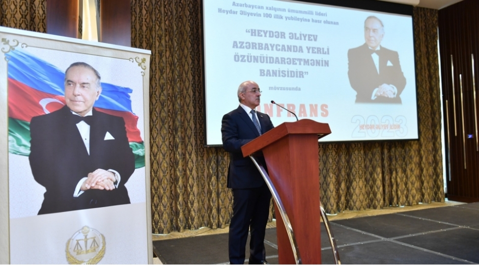 heyder-eliyev-azerbaycanda-yerli-ozunuidareetmenin-banisidir-foto