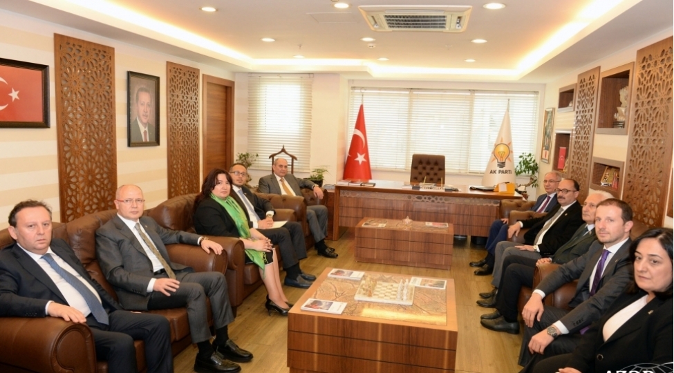 yeni-azerbaycan-partiyasinin-numayende-heyetinin-bursa-sheherine-seferi-basha-chatib-foto