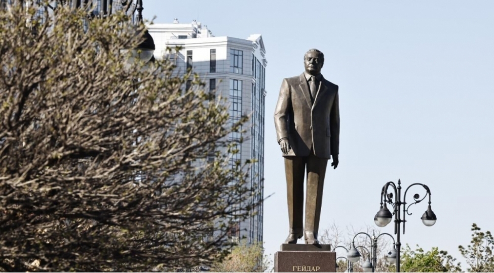 umummilli-lider-heyder-eliyevin-100-illik-yubileyi-heshterxan-sheherinde-de-qeyd-edilib-foto