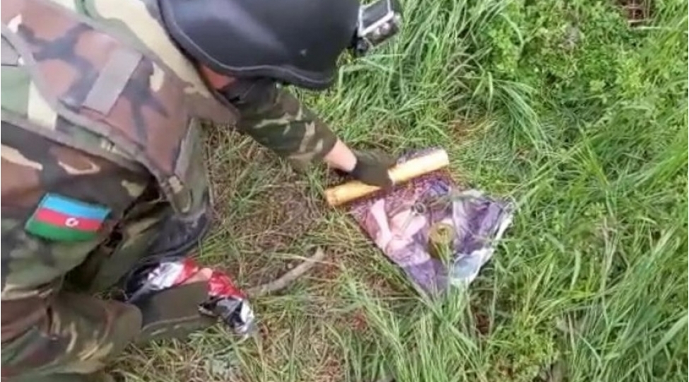 bakida-qumbara-naxchivanda-top-mermisi-tapilib-fotovideo