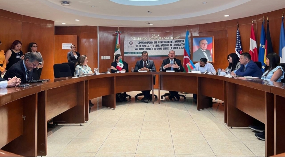 meksika-deputatlar-palatasinda-heyder-eliyeve-hesr-olunmush-tedbir-kechirilib