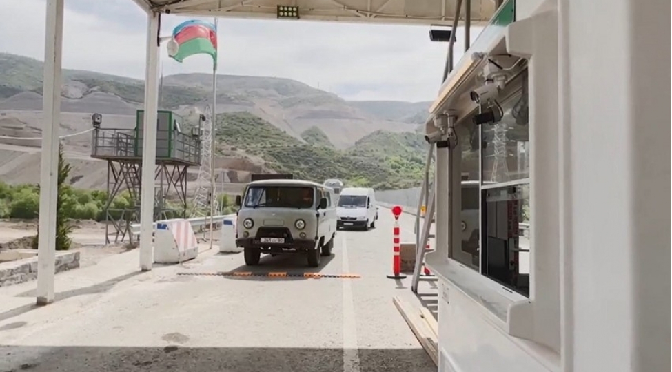 lachinda-nezaret-buraxilish-menteqesinde-avtomobillerin-normal-kechidi-temin-olunub