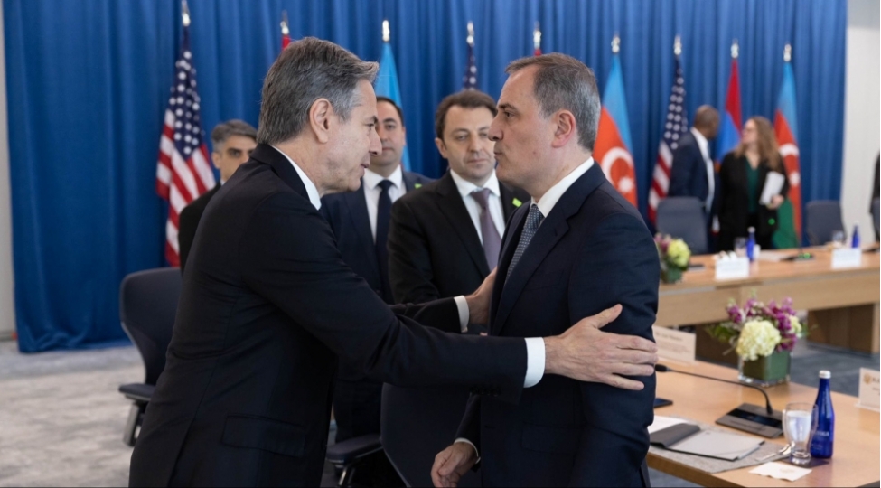 blinken-azerbycan-ve-ermenistan-xin-bashchilari-ile-gorushden-paylashim-edib-foto