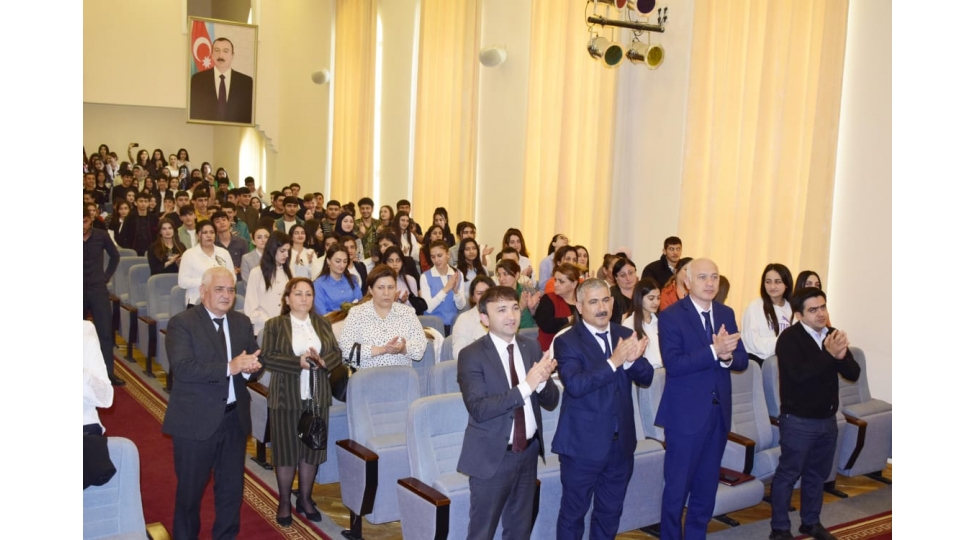 ulu-onderin-xalqimiz-ve-dovletimiz-qarshisinda-misilsiz-xidmetleri-var-foto