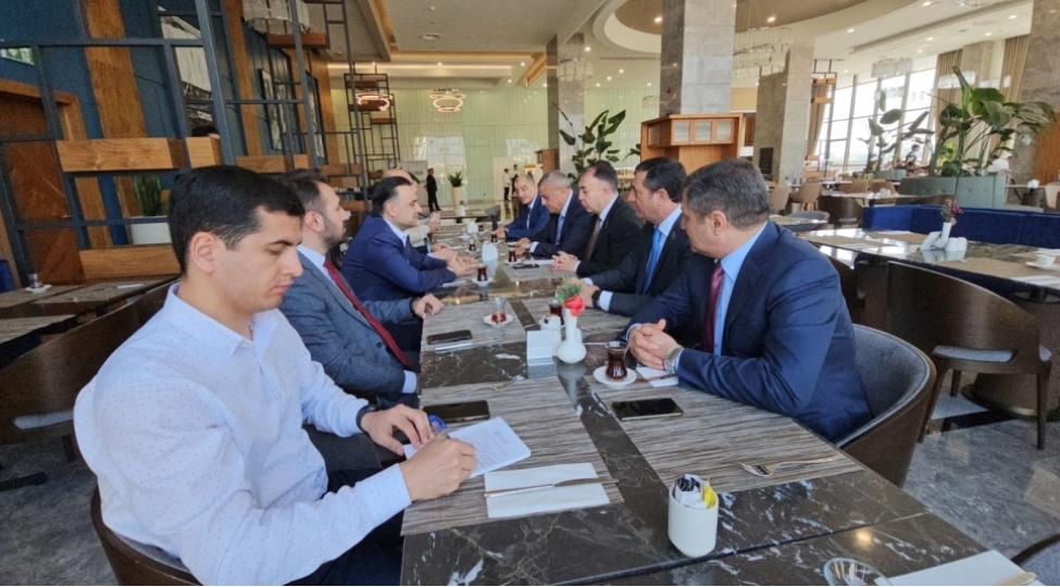 murat-baybatur-yap-numayende-heyetinin-seferi-turkiye-uchun-xususi-onem-dashiyir-foto