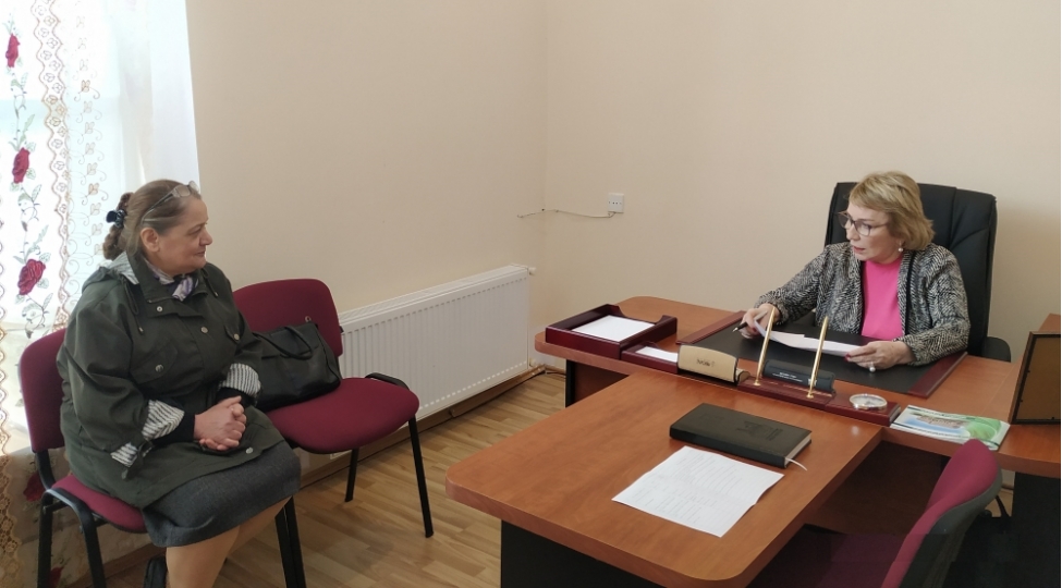 deputati-aqiye-naxchivanli-sechicileri-ile-qebul-kechirib-foto