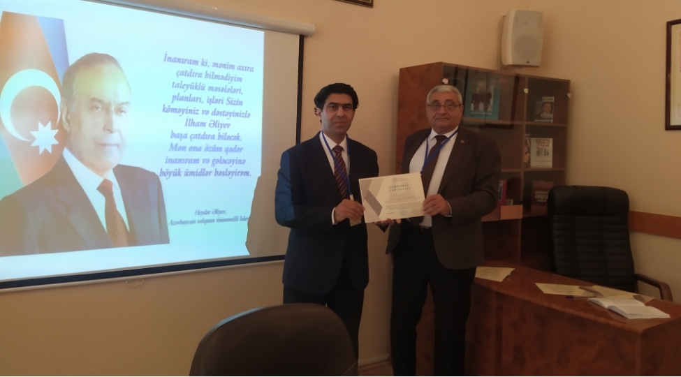 pervin-gozelovun-elmi-meruzesi-beynelxalq-elmi-konfransda-maraqla-qarshilanib-foto