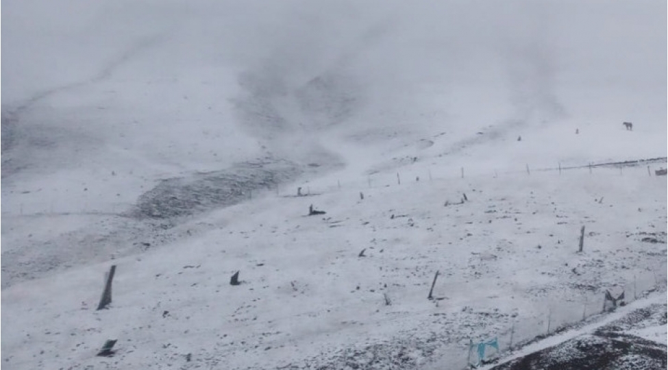 xinaliqda-qar-yagib-video