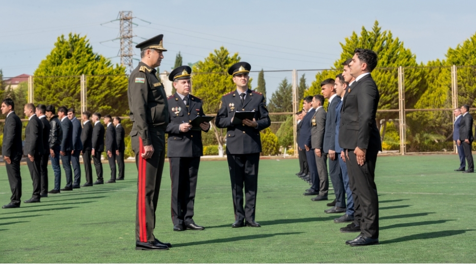 vilayet-eyvazov-salyanda-vetendash-qebulu-ve-sira-baxishi-kechirib-foto