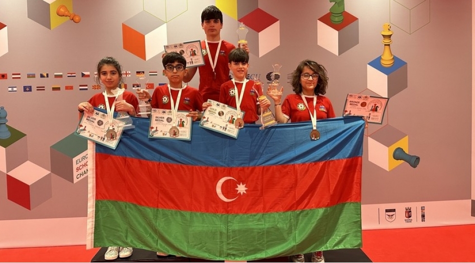azerbaycanin-mektebli-shahmatchilari-avropa-chempionatinda-5-medal-qazaniblar-foto