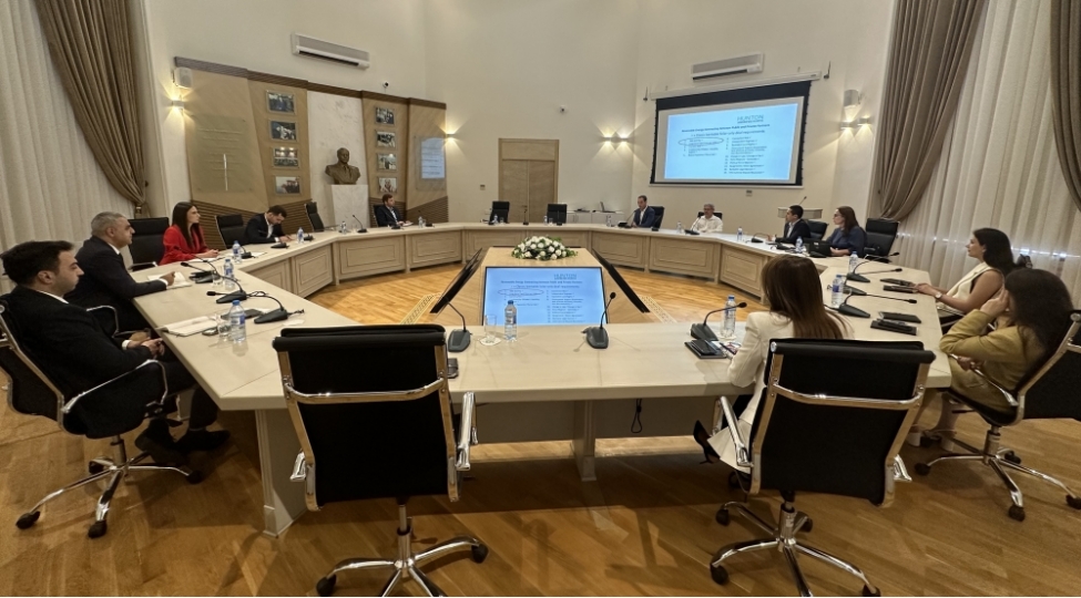 dovlet-agentliyi-seminar-kechirib-foto
