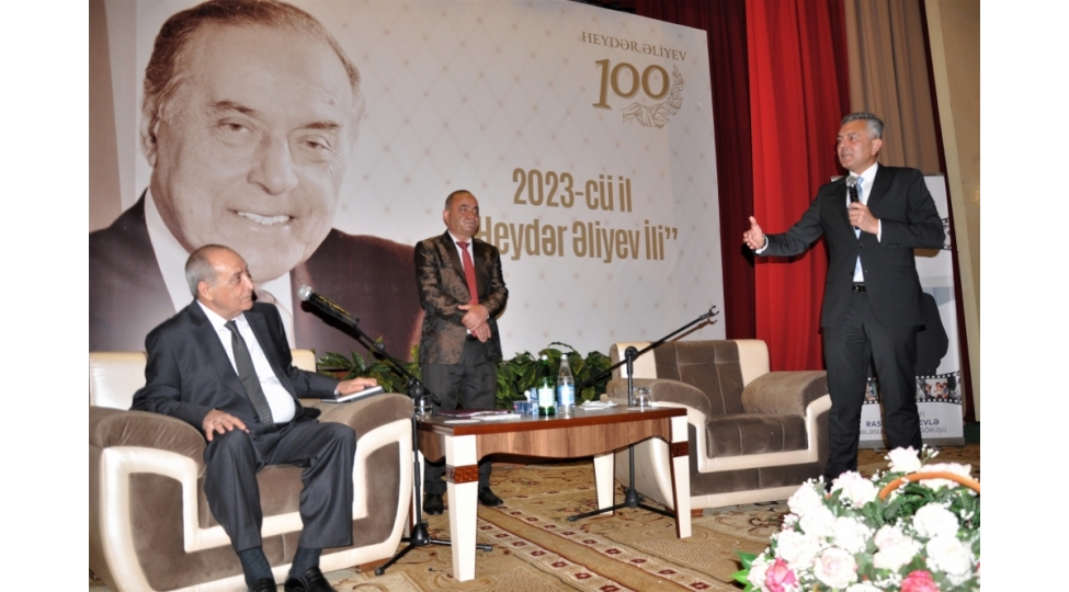bilesuvarda-ulu-onder-heyder-eliyevin-irsi-milli-servetimizdir-adli-tedbir-kechirilib-foto