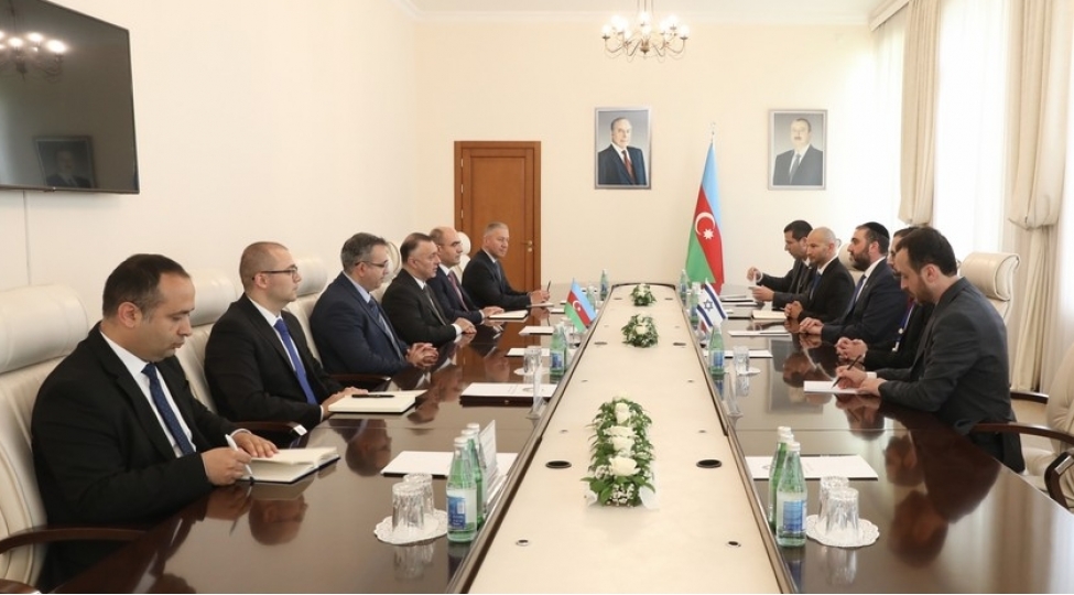 azerbaycan-ve-israil-sehiyye-nazirlerinin-gorushu-kechirilib-foto