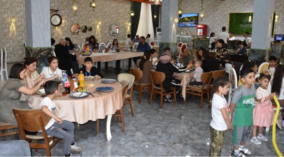 yevlaxda-1-iyun-ushaqlarin-beynelxalq-mudafiesi-gunu-munasibetile-shehid-ovladlari-uchun-bayram-tedbiri-kechirilib-foto