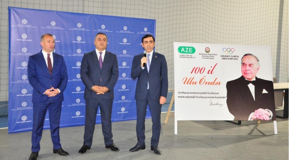 millet-vekilinin-ve-eesmn-in-birge-teshkilatchiligi-ile-emek-yarmarkasi-kechirilib-foto