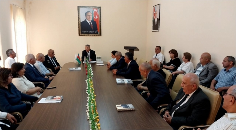 masallida-15-iyun-azerbaycanin-xilasi-gunu-movzusunda-partiya-veteranlari-ile-tedbir-kechirilib-foto