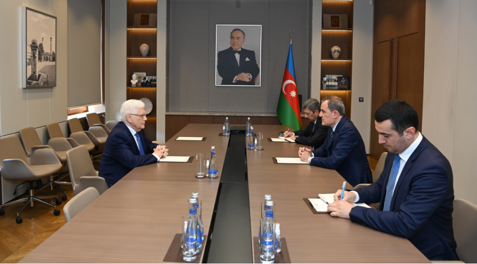 nazir-rusiya-sefirini-diplomatik-fealiyyetinin-bitmesi-munasibetile-qebul-edib