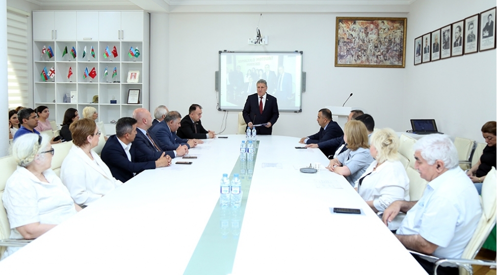 professor-ejder-ismayilovun-85-illik-yubileyine-hesr-edilmish-elmi-sessiya
