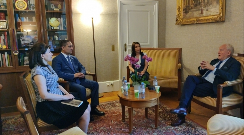fransali-senator-azerbaycanin-regionda-yaratdigi-realliqlar-barede-melumatlandirilib