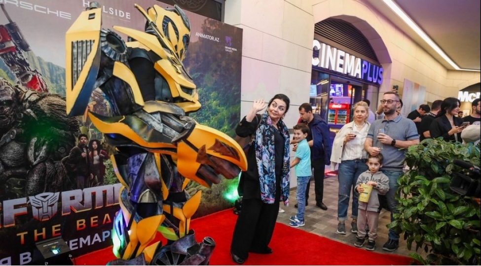 cinemaplusda-transformerler-ile-yay-movsumunun-achilishi-olub-fotovideo