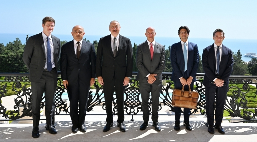 prezident-ilham-eliyev-starwood-capital-group-shirketinin-tesischisi-ve-icrachi-direktorunu-qebul-edib