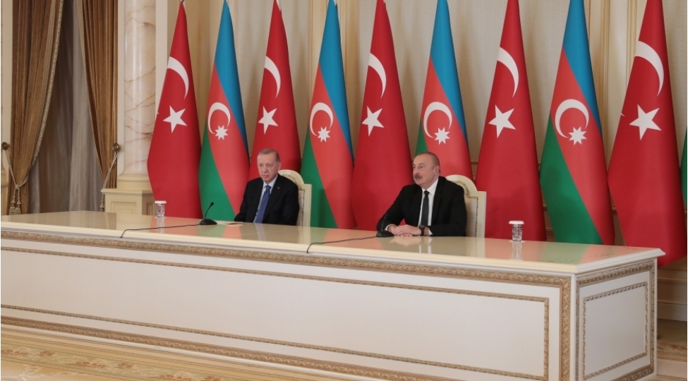 prezident-azerbaycan-ordusunun-turkiye-modeli-esasinda-inkishaf-etdiyini-eyani-shekilde-goruruk