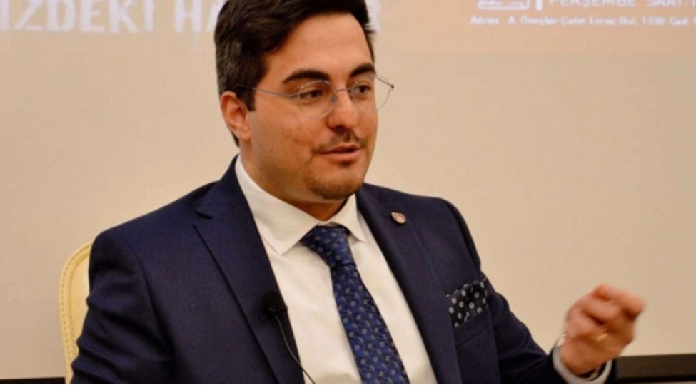 gokberk-durmaz-azerbaycan-turk-dunyasi-uchun-turkiye-uzerinden-avropaya-achilan-qapi-rolunu-oynayir