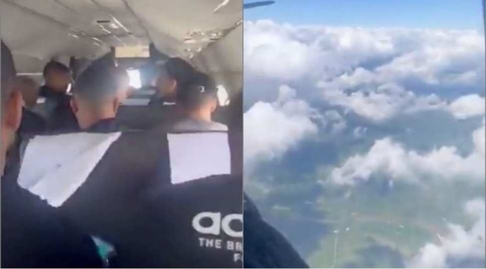 teyyarenin-uchush-zamani-qapisi-achildi-video