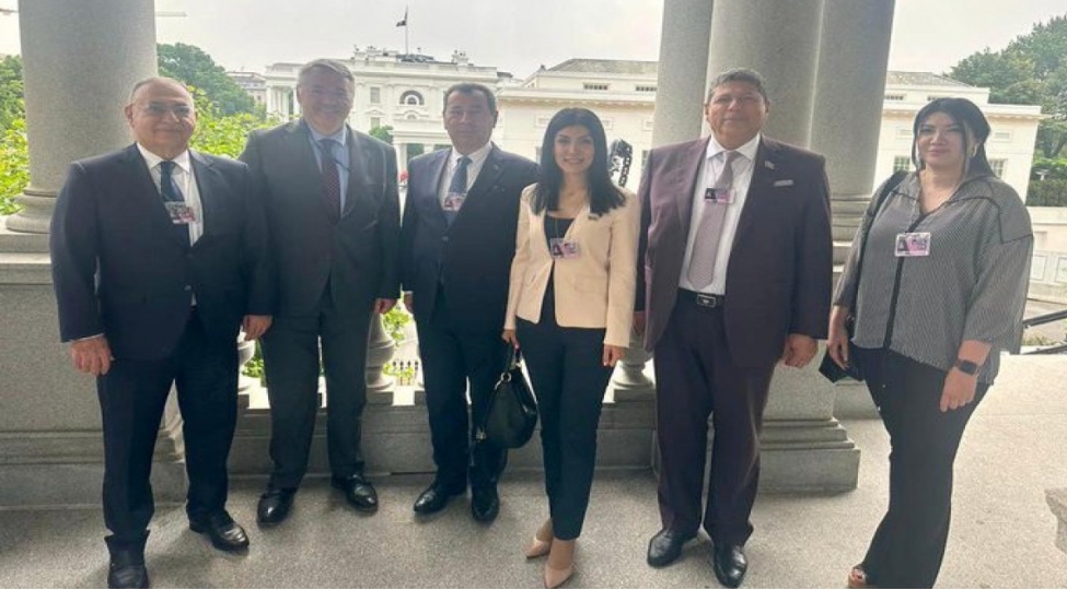 milli-meclisin-deputatlari-absh-milli-tehlukesizlik-shurasinin-xususi-numayendesi-ile-gorushub