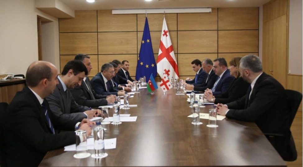azerbaycan-ve-gurcustan-arasinda-siyasi-meslehetleshmeler-kechirilib