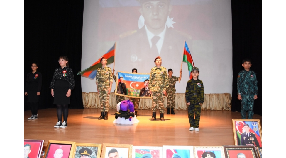 yaddashlara-ebedi-hekk-olan-igid-foto