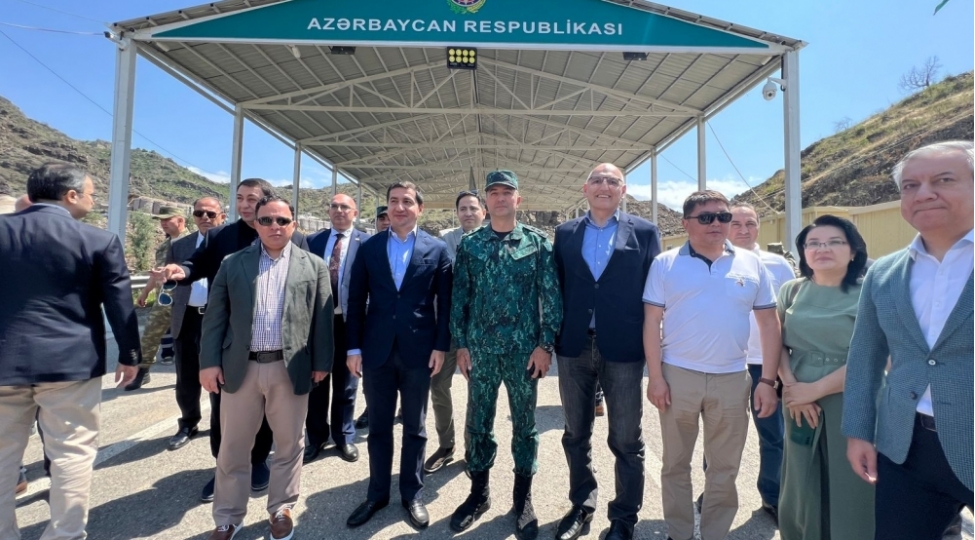 aparilan-istintaq-tedbirlerini-serhed-buraxilish-menteqesinin-baglanmasi-kimi-qeleme-vermek-esassizdir-hikmet-haciyev